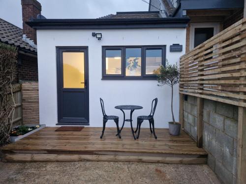 South Heighton Apartment | Highbanks