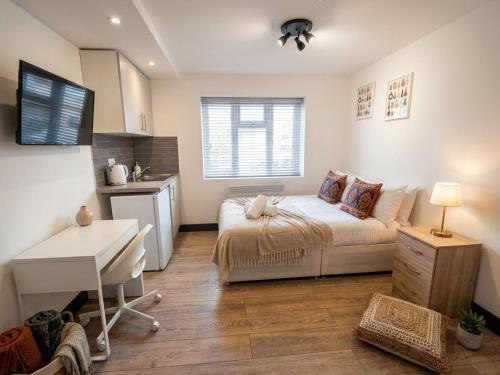 Highbury House | Highbury Modern Self Contained Studios Private Self Check-in 15 Min to Central London