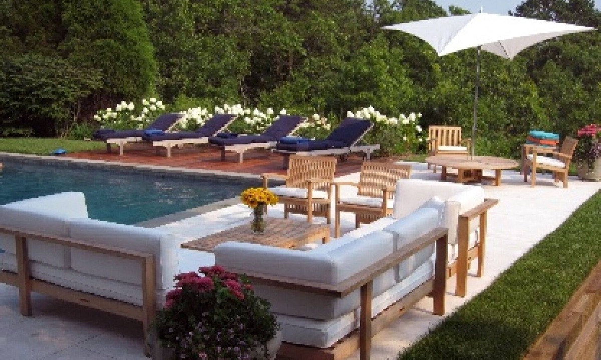Water Mill House | Highest point in Hamptons, designed by renowned architect, w/ocean & bay views