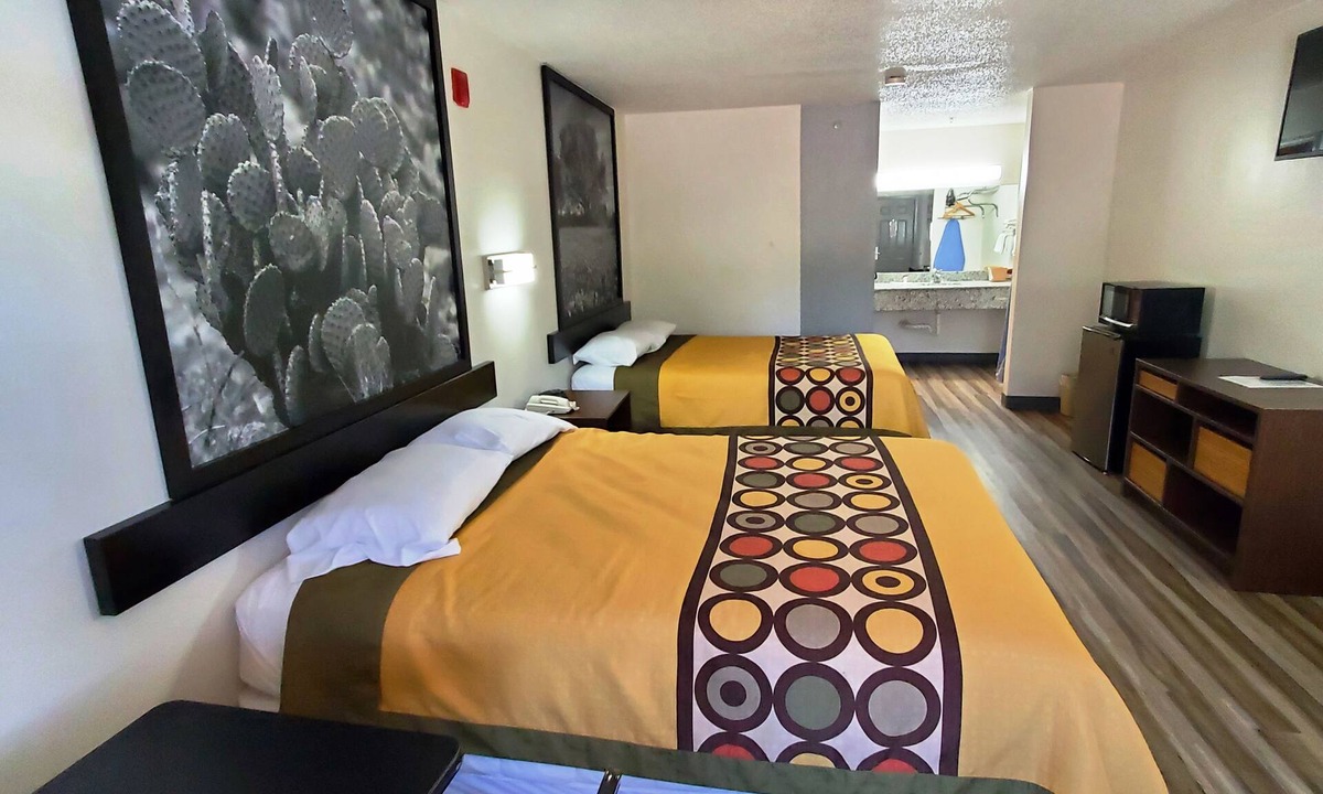 South Arlington Hotel | Highland Inn Arlington