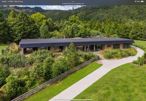 Waikino Cabin | Highland Lodge