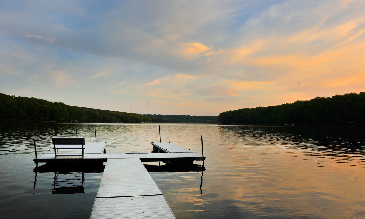 McHenry House | Highland Retreat | Incredible Lakefront, Deck