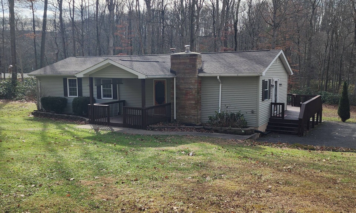 Bruceton Mills House | Highwater Hideaway