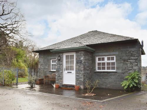 Waterhead House | Highwood Cottage