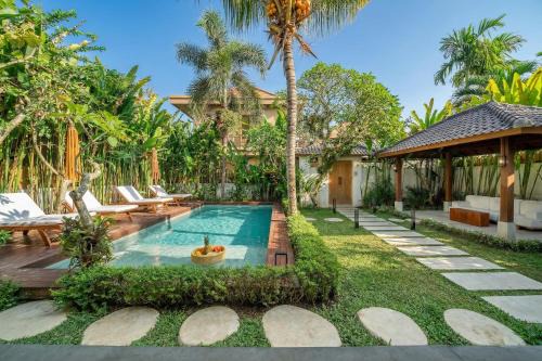 Kutuh Kaja Villa | Hijau by EVDEkimi - Nature Retreat with Large Pool & Gazebo