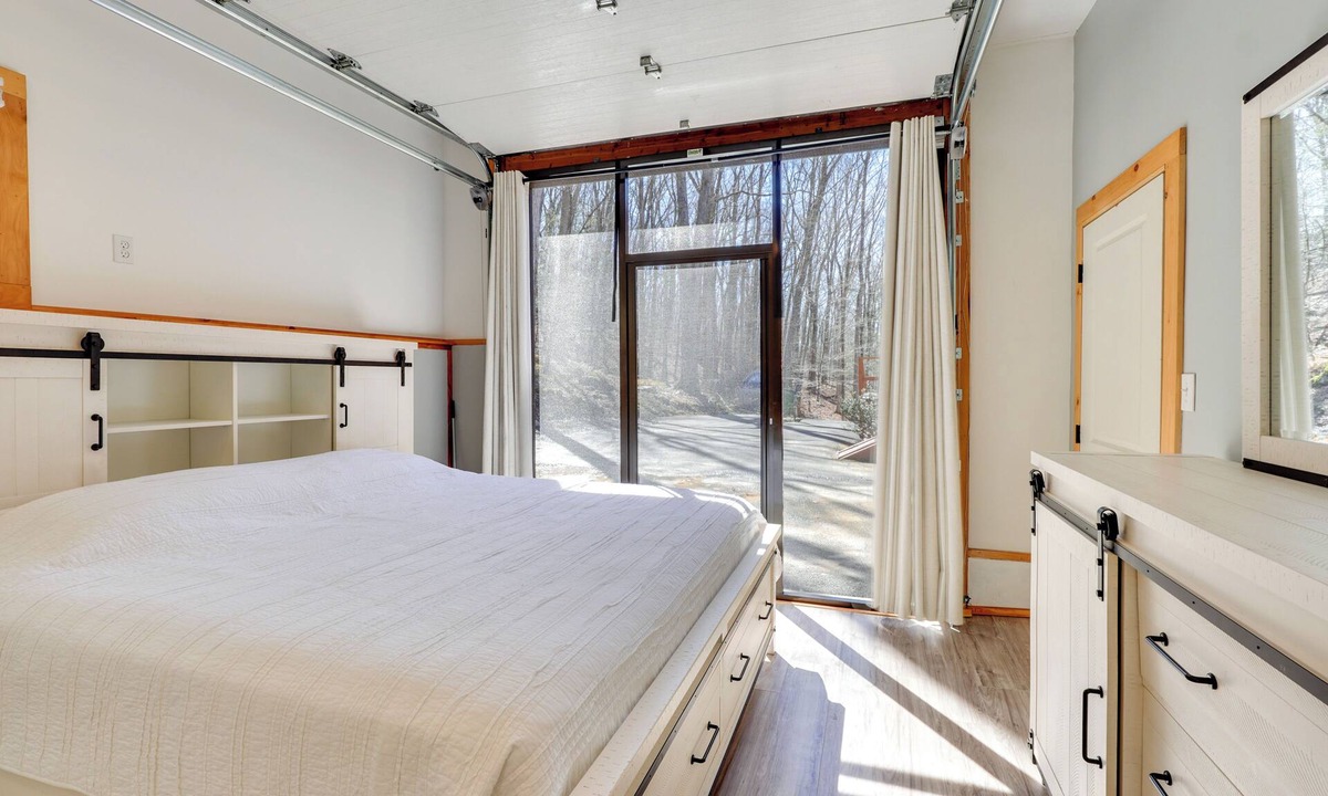 Westbrookville Cottage | Hike & Fish: Outdoor Retreat Near Trails