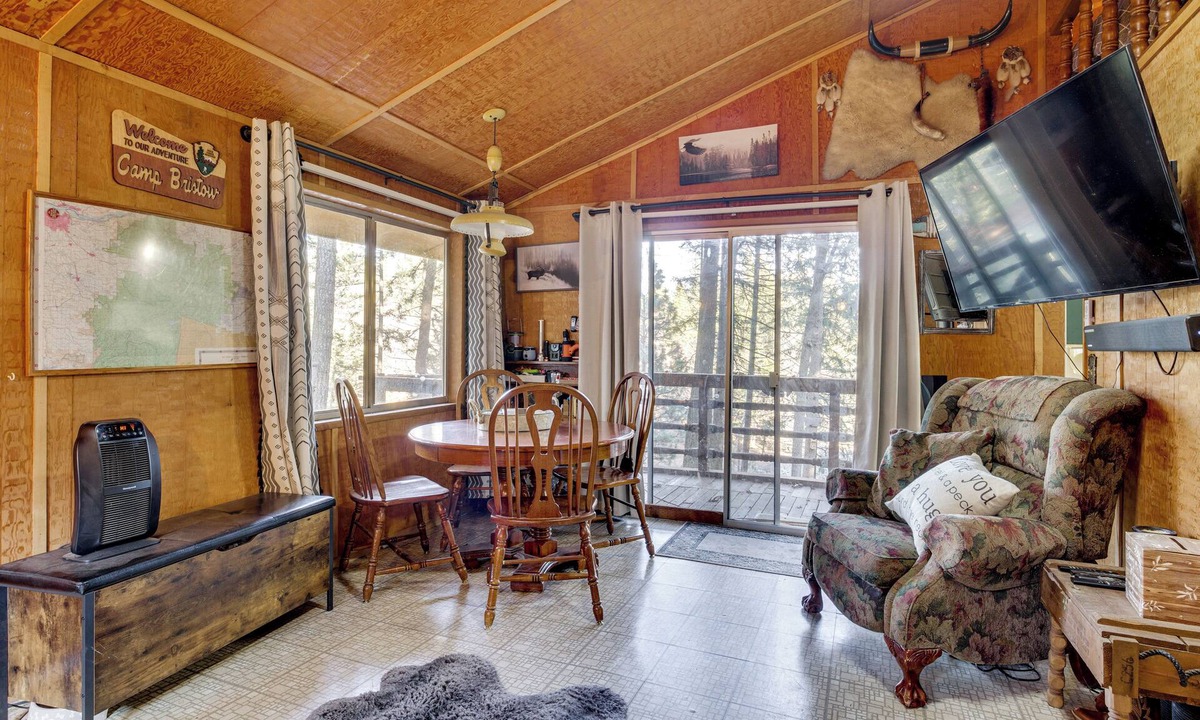 Wasco County Cabin | Hike, Fish & Ski! Waterfront Tygh Valley Cabin