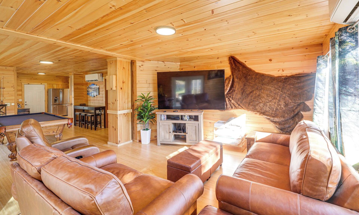 Patten House | Hike, Ski & Explore: Patten Home w/Pool Table!