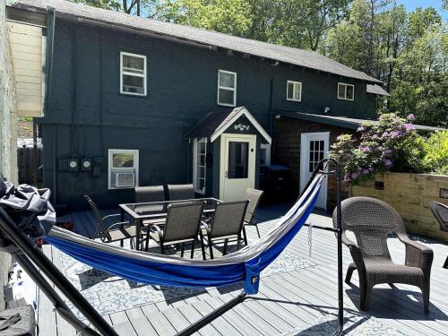 Lake Placid House | Hike & Ski Hideaway @ Lake Placid, NY