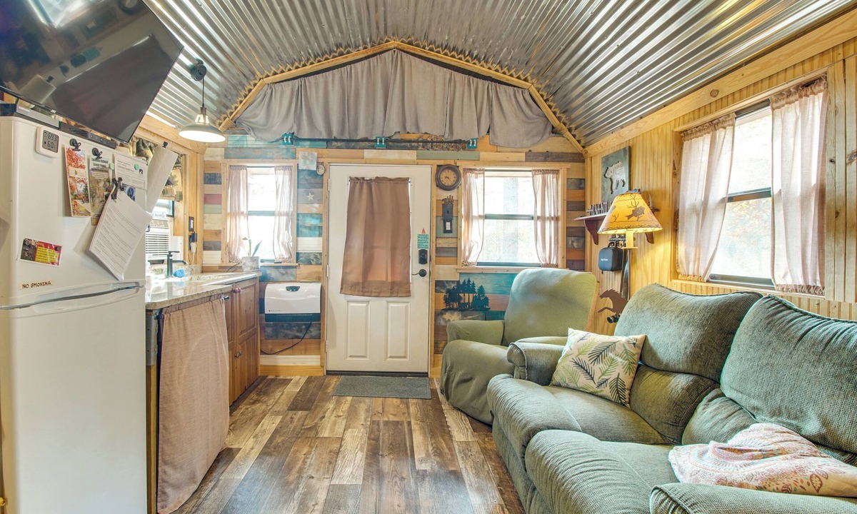 Summerfield Cottage | Hike the Ouachitas! Remote Mtn Hideaway w/Trails