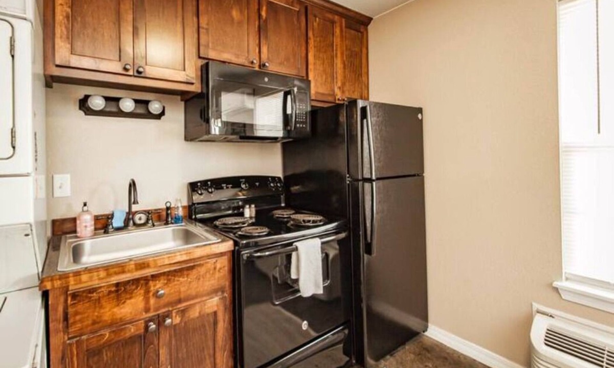 Russellville House | Hikers Haven Near Tech and ANO