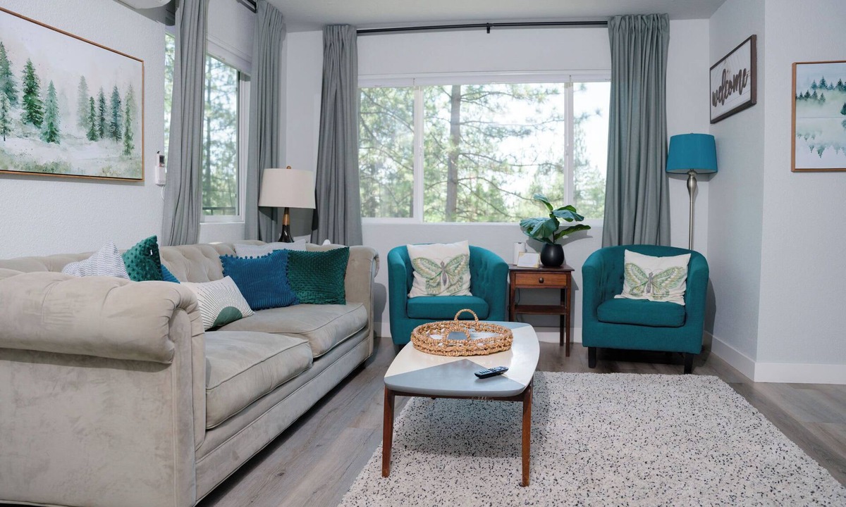 Apple Hill Condo | Hiking, Bike Trails, Family Fall Fun-Apple Hill