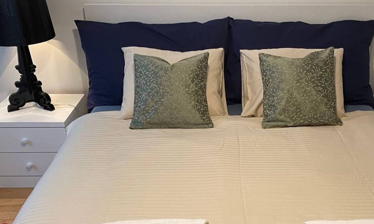 District 4 Apartment | Hilda: Quiet apartment downtown