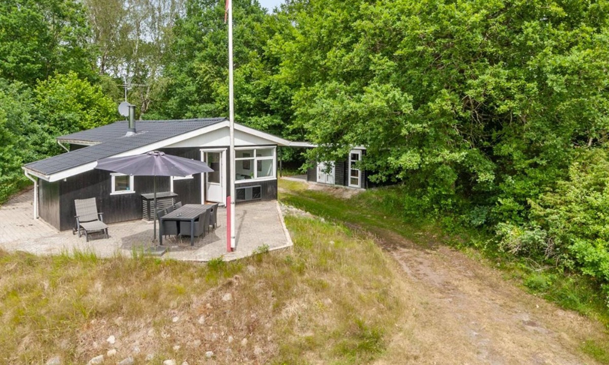 Nordost House | "Hilde" - 1.7km from the sea by Interhome