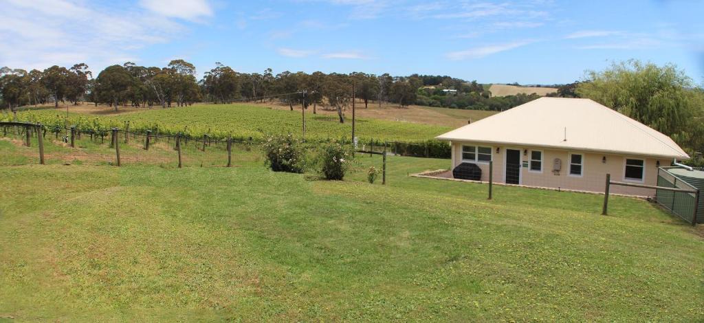 Hahndorf Bed & Breakfast | Hill Cottage Hahndorf