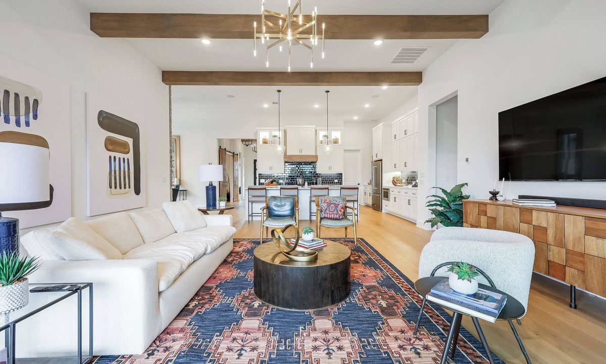Lago Vista House | Hill Country Model Retreat! Pools-Pickleball/Courts-Fitness-UPGRADED GOLF CART!