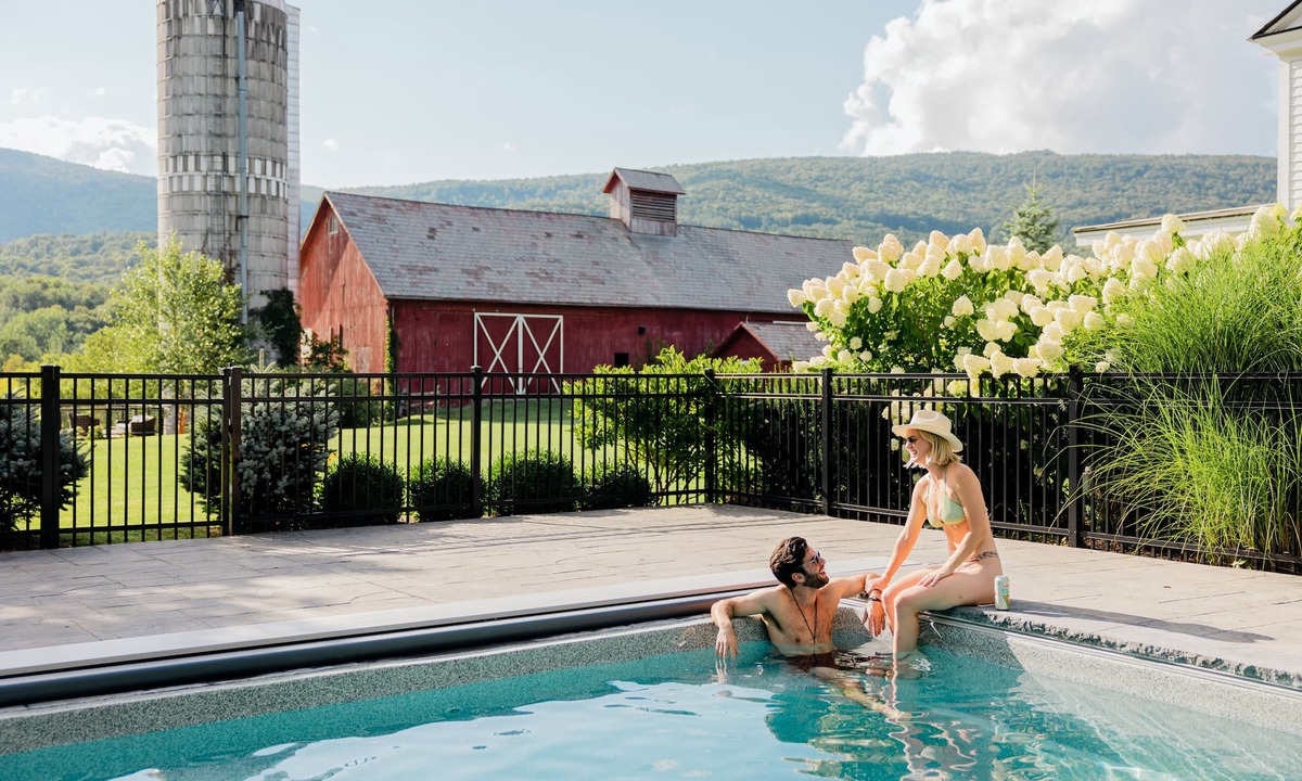 Sunderland Bed & Breakfast | Hill Farm Inn