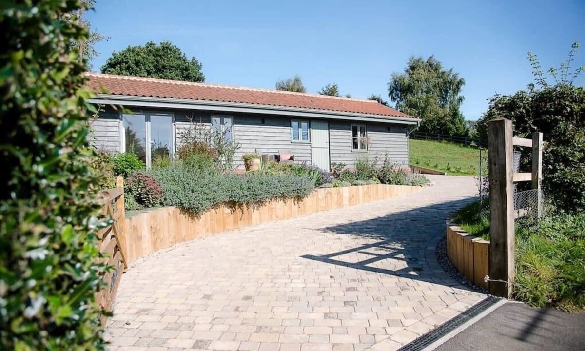 Woodbridge House | Hill Stables, Ufford