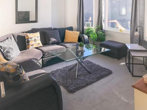 Aberbeeg House | Hill View