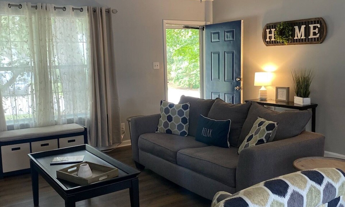 Croasdaile Farm Master House | Hillandale Oasis - Newly Updated 2-Bedroom Ranch Style Home
