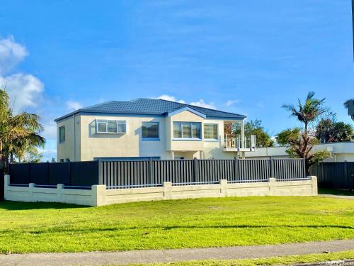 Whakatane Apartment | Hillcrest Two