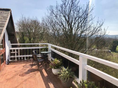 Llanfair-Dyffryn-Clwyd House | Hillfort