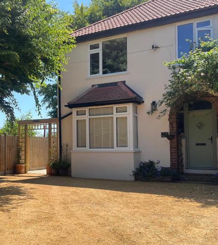 Barrow Gurney Apartment | Hillhouse