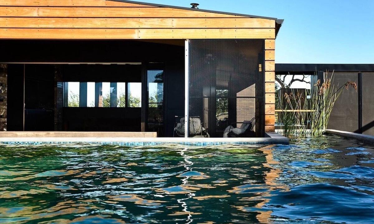 Metcalfe Cottage | HILLPLAINS COTTAGE - 100% OFF-GRID LUXURY