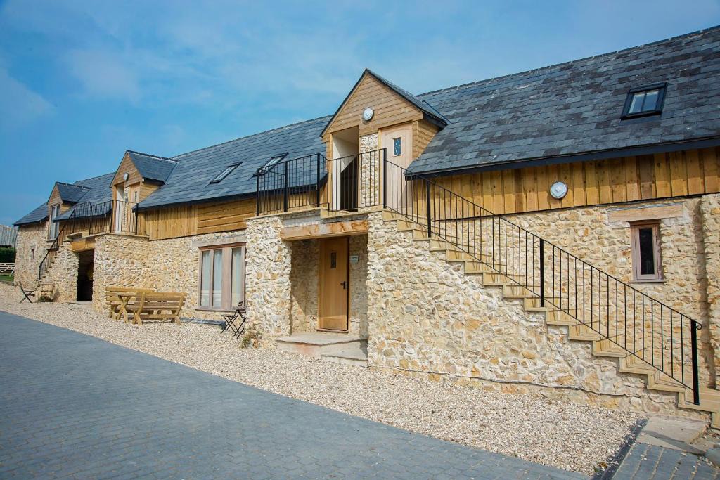 Axminster House | Hills Farm Stays