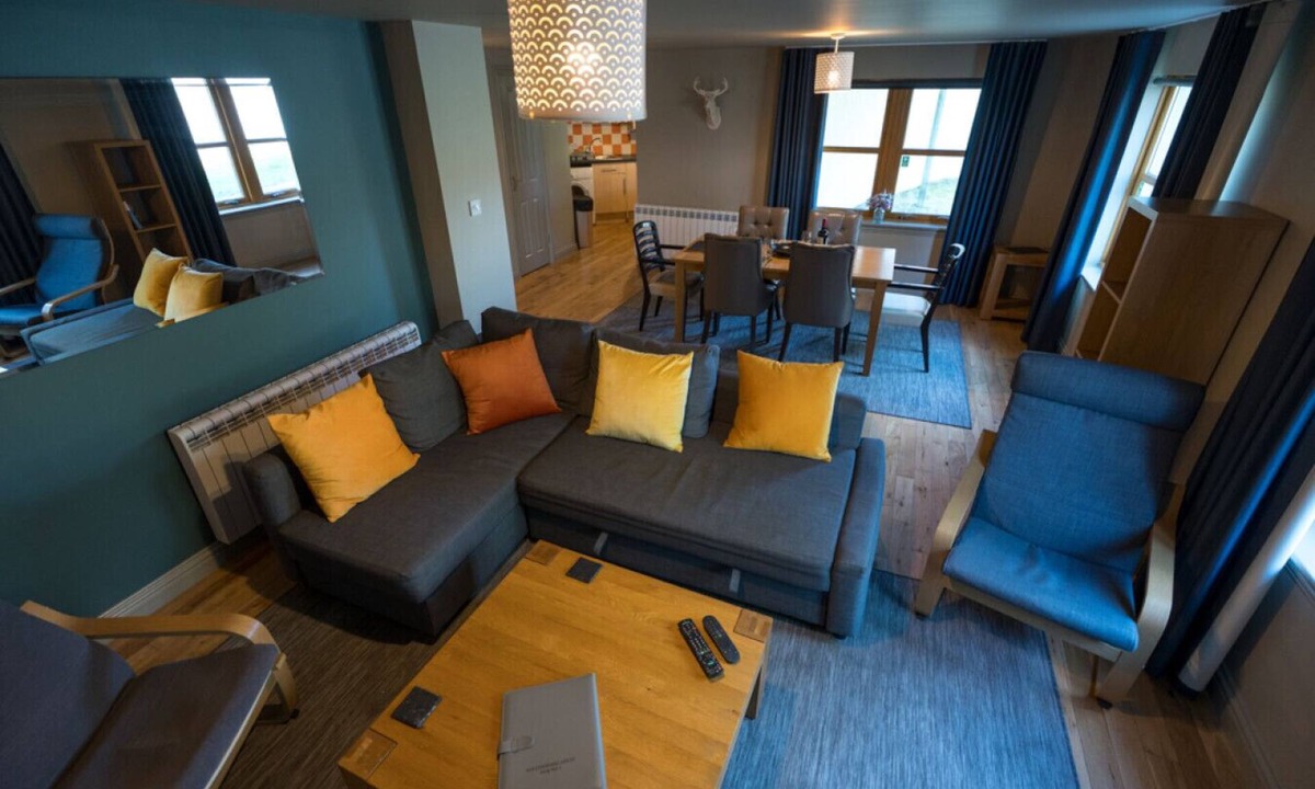 Tobermory Apartment | Hillside Apartment in Tobermory