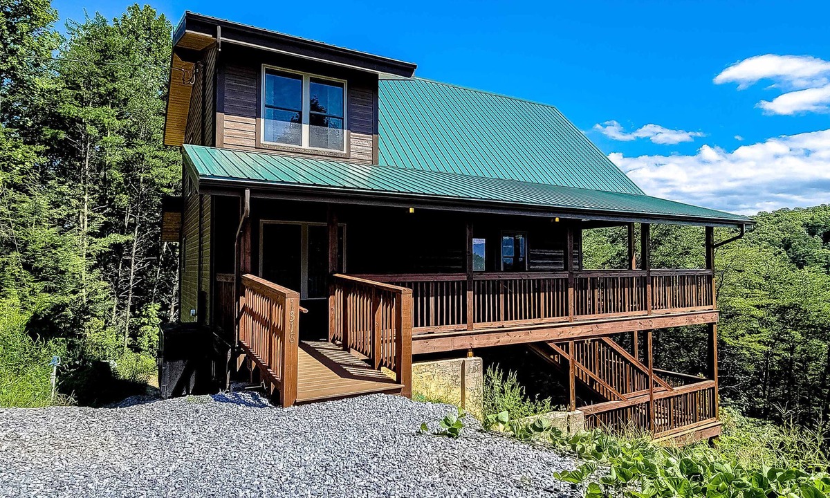 Townsend Cabin | Hillside Cabin Escape・Hot Tub・ADA Accessible・Views