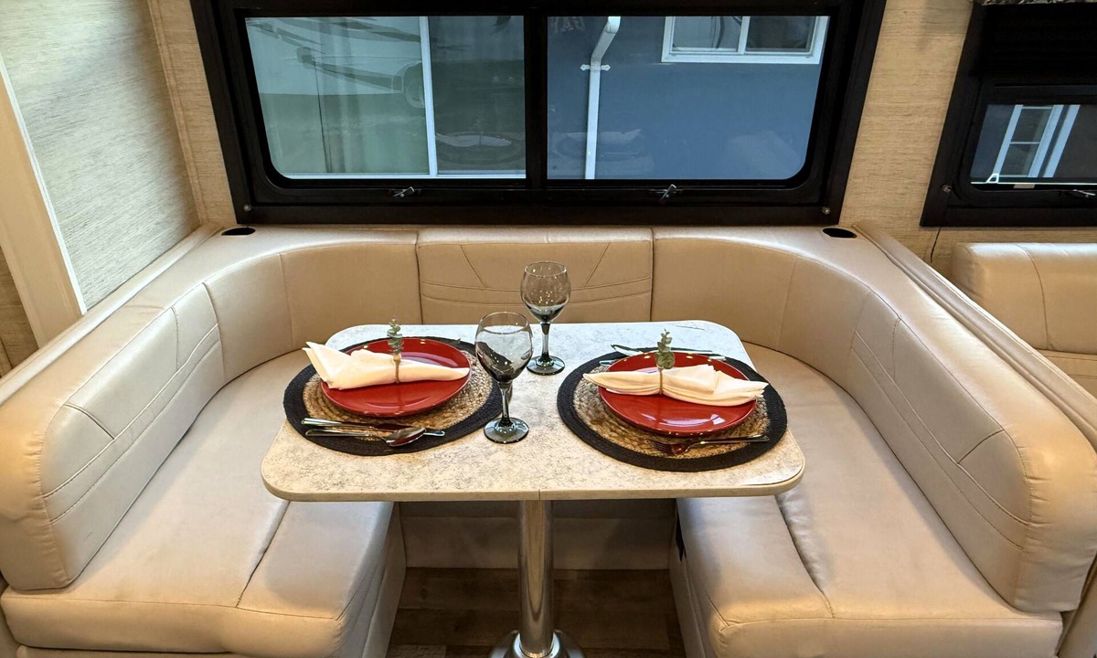 Noble House | Hillside Haven in Berryessa