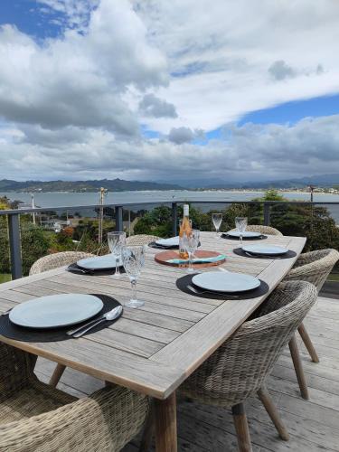 Whitianga House | Hillside Haven