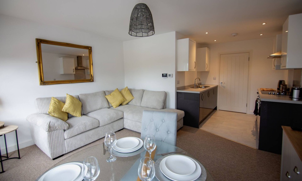 Salisbury Apartment | Hilltop Apartment Salisbury