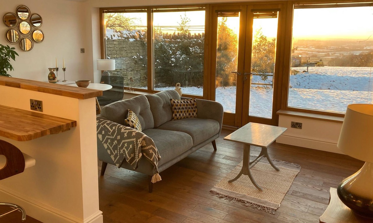 Nettleton Cottage | Hilltop Cottage with amazing views