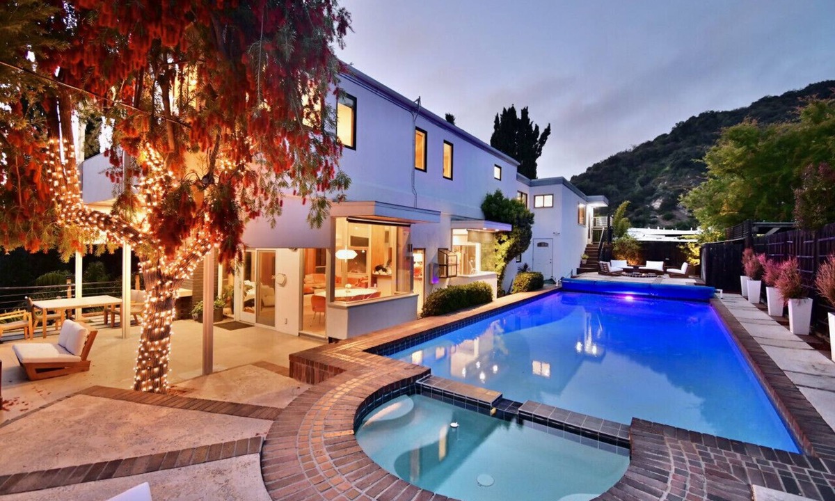 Beverly Glen House | Hilltop Designer Midcentury Modern 4BR Pool HotTub