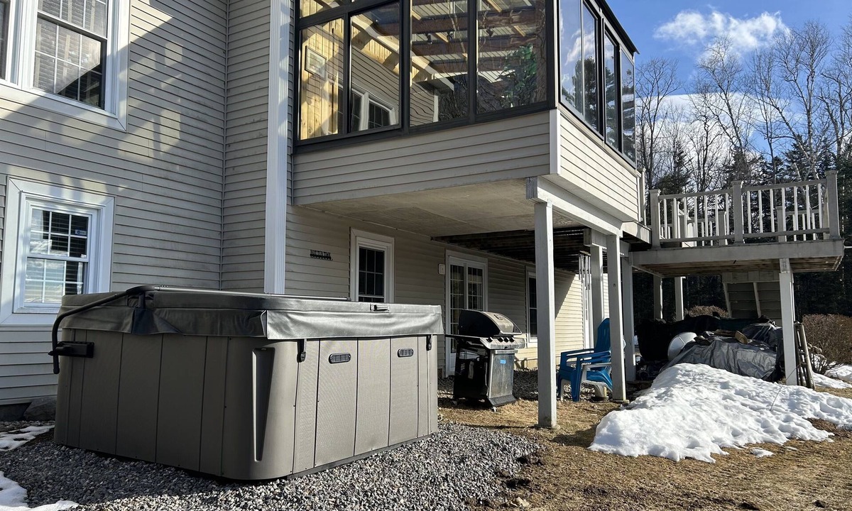 Stratton and Bromley Ski Areas House | Hilltop getaway near multiple ski mountains