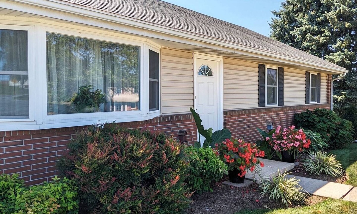 Ronks House | Hilltop Guesthouse - in Intercourse on Beacon Hill, 4-Bedroom House