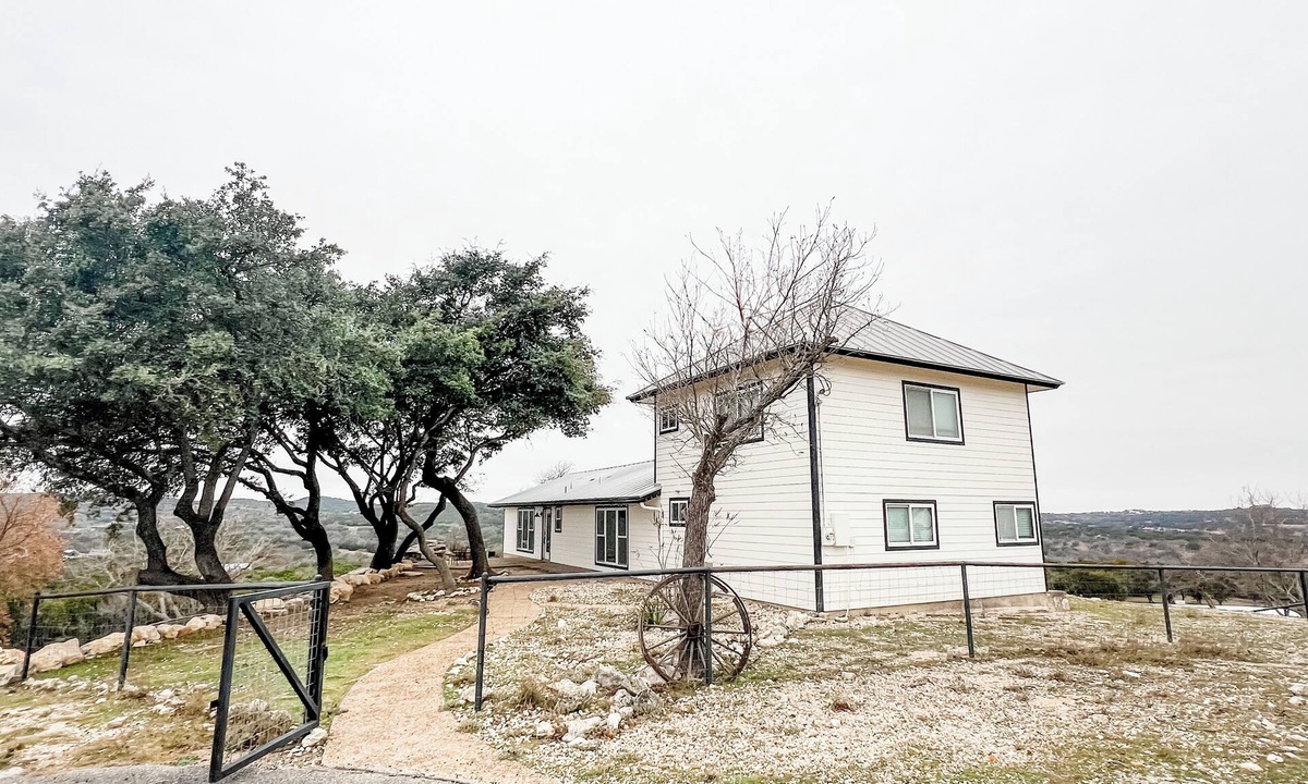 Boerne Other | Hilltop Haven on 31 acres w/Breathtaking Views, Horses, & Epic Fire Pit