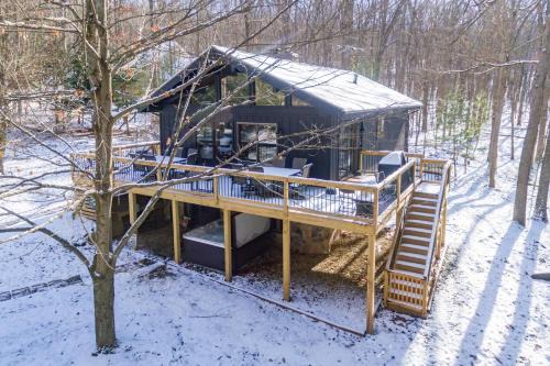 North Glade Hills House | Hilltop Haven