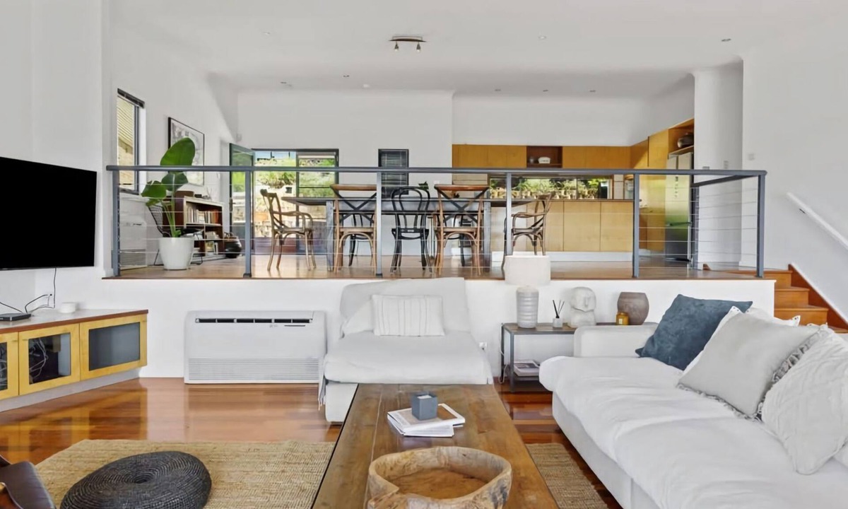 Merewether Apartment | Hilltop Hideaway Family Escape