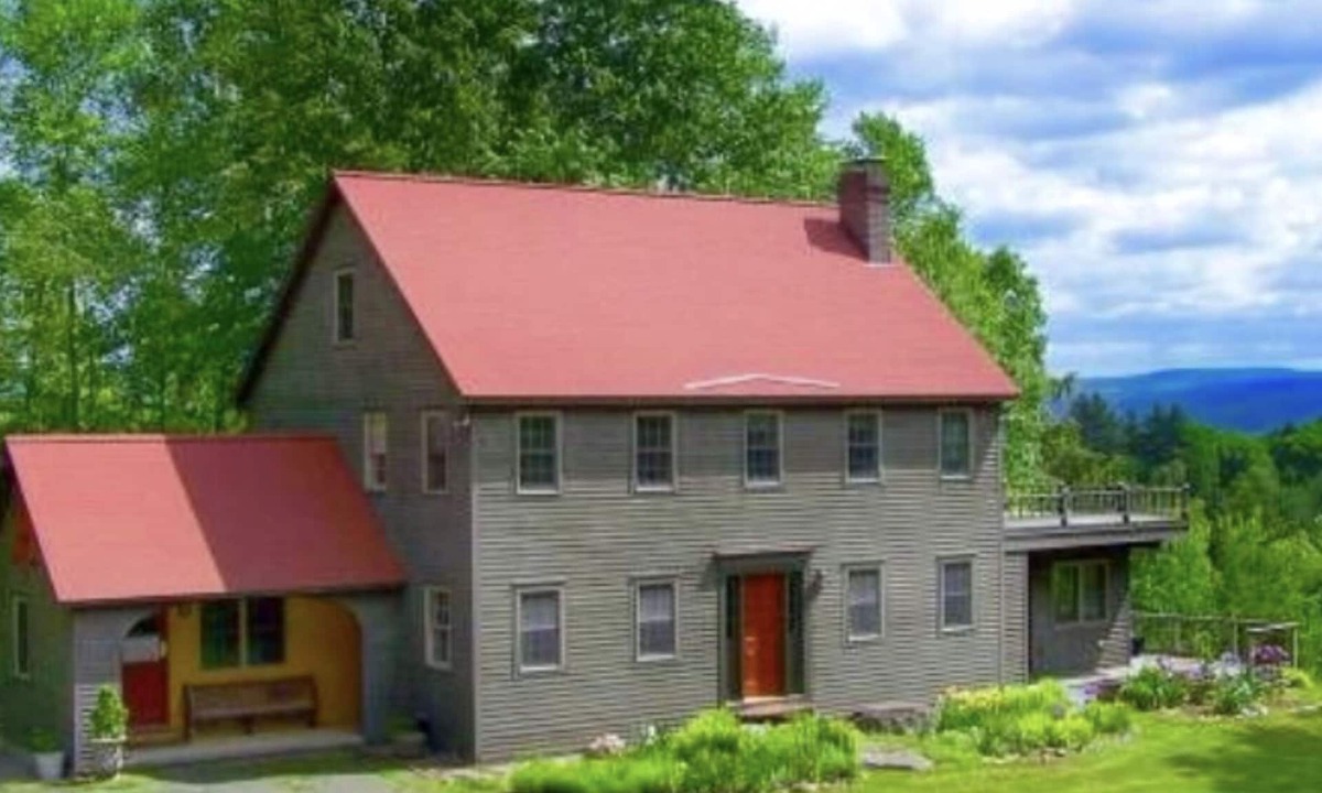 Putney House | Hilltop Home with Great Views