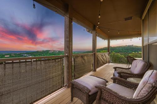 Jonestown House | Hilltop Overlook in the Hollows