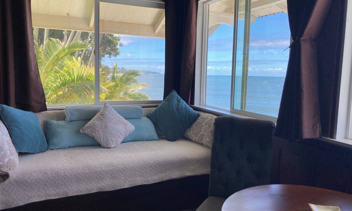 Hilo Bed & Breakfast | Hilo Bay Oceanfront B&B