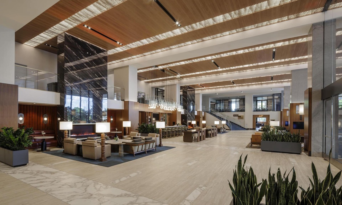 North Rosslyn Hotel | Hilton Arlington Rosslyn The Key