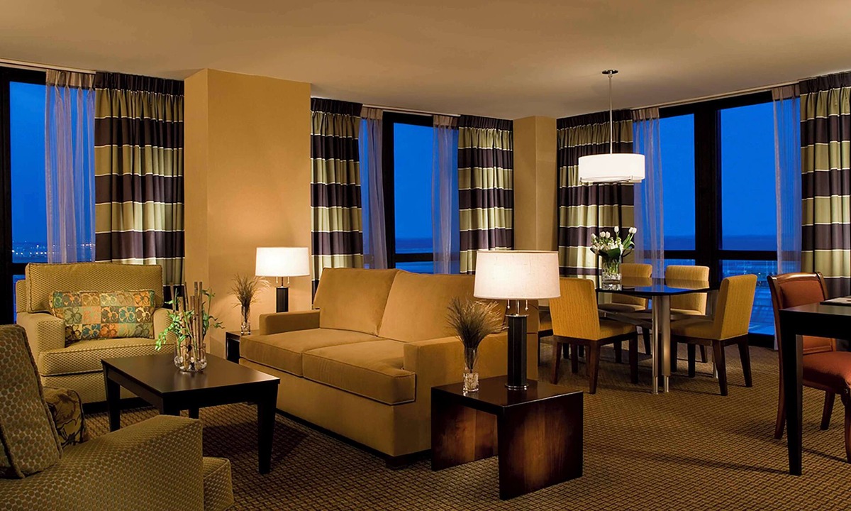 O'Hare Hotel | Hilton Chicago O'Hare Airport