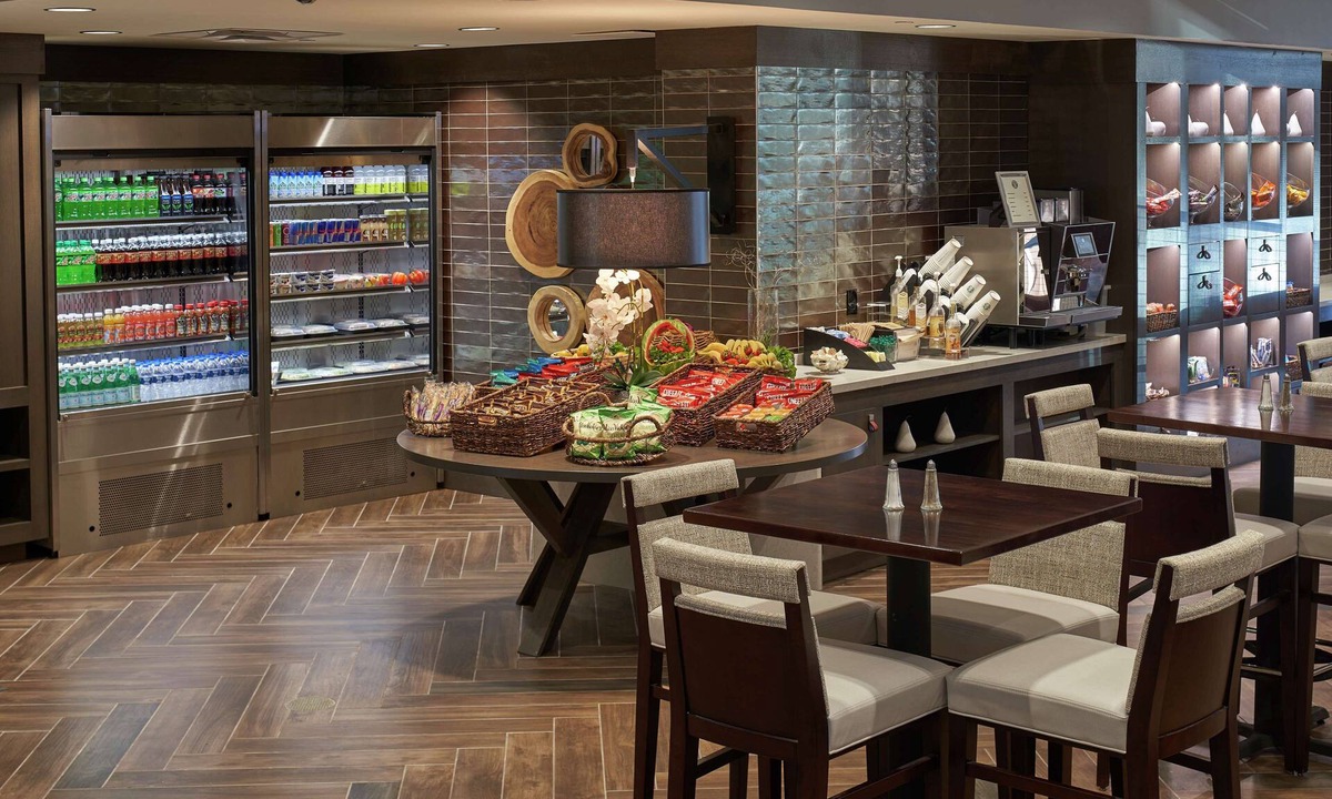 Florence Hotel | Hilton Cincinnati Airport