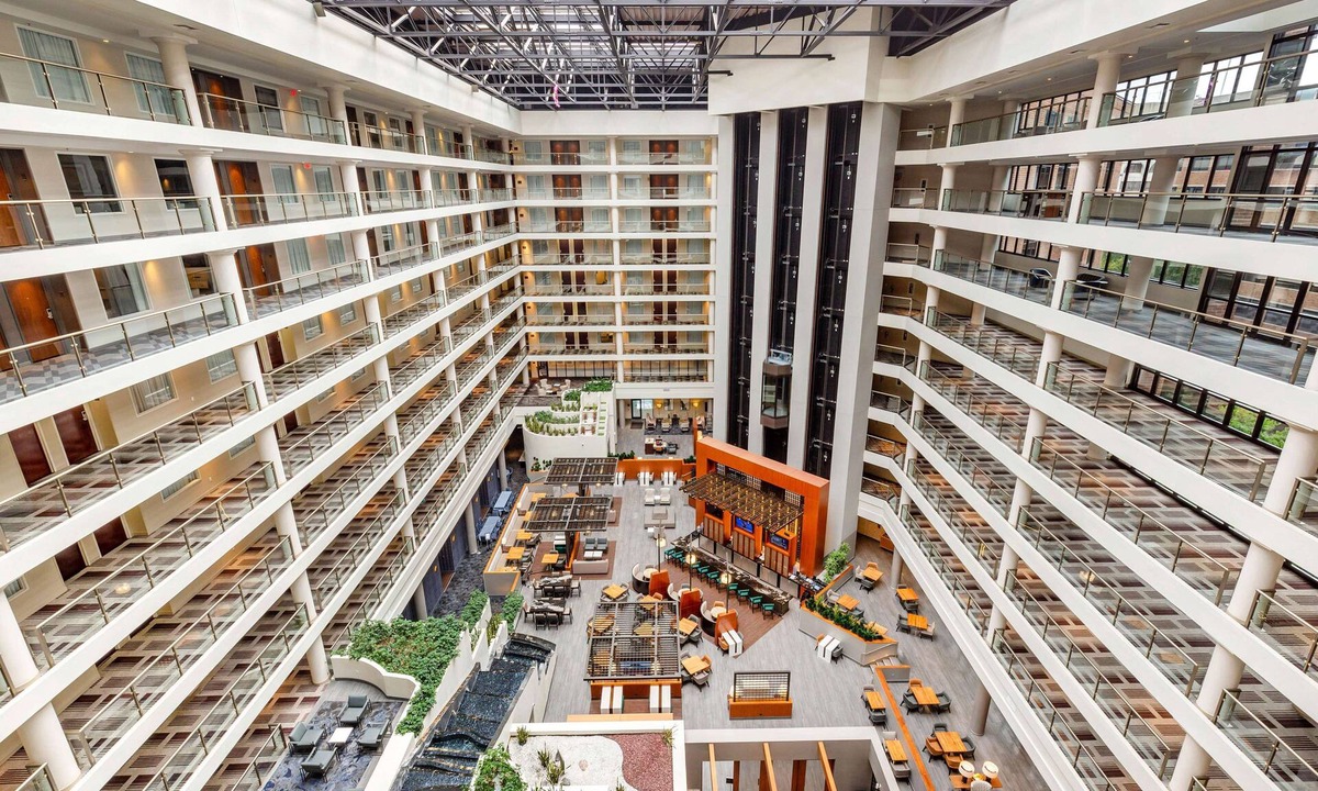 West End Hotel | Hilton Club The District Washington D.C.