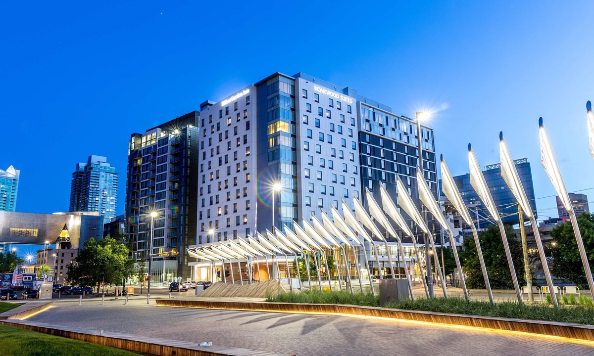 East Village Hotel | Hilton Garden Inn Calgary Downtown