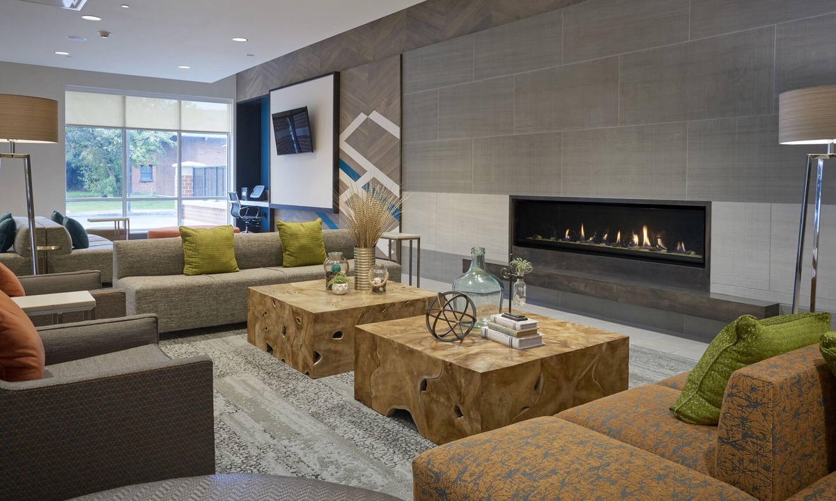 Gaffer District Hotel | Hilton Garden Inn Corning Downtown
